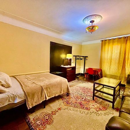 Family Guest House 纽瓦克 外观 照片